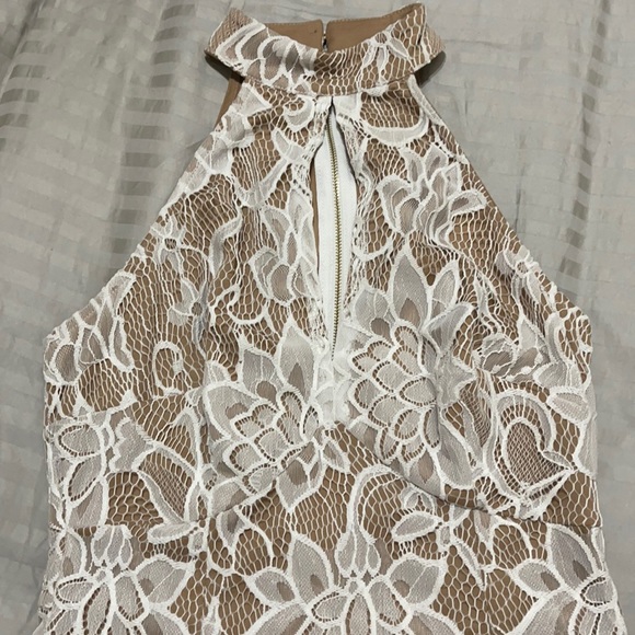 G by Guess high neck halter dress lace detail NWOT - Picture 4 of 10